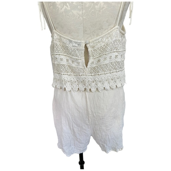 TopShop Boho Crochet Overlay Romper Cream Crinkly Gauze Spaghetti Straps Size 12 - Picture 8 of 16